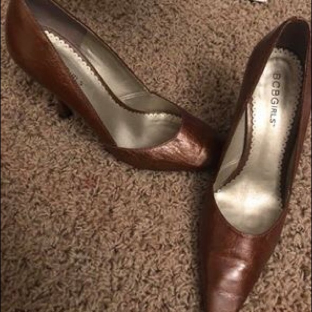 BCBG heels